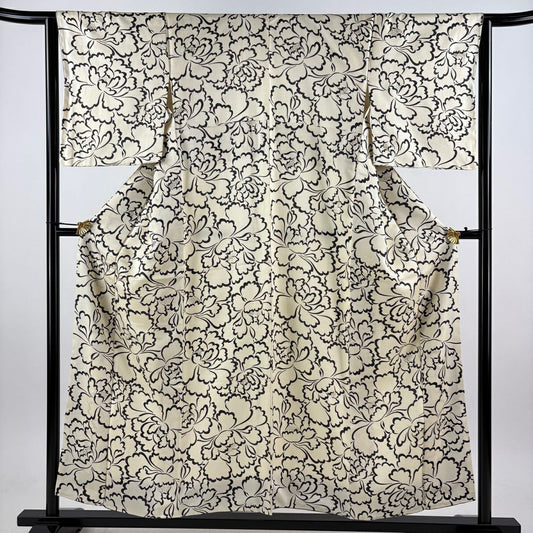 【美品】 小紋 身長154.5cm 袖長64cm M 雙層 牡丹 金銀彩 奶油色 純蠶絲 名品級