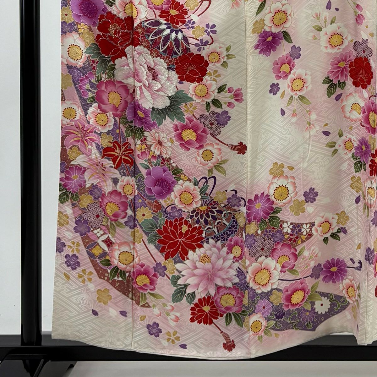 【美品】訪問服 身長157cm 袖長63.5cm S 雙層 鞠 草花紋紋 金金箔 刺繡 奶油色 純蠶絲 優品級
