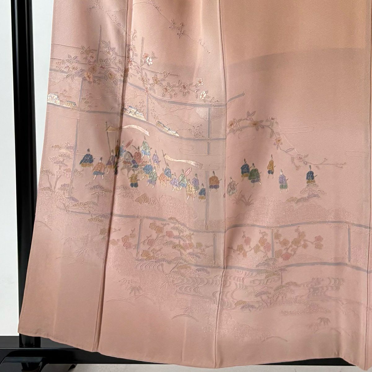 【美品】 付下 身長159.5cm 袖長67.5cm L 雙層 大名行列 松樹竹子梅花 刺繡 金糸 粉米色 純蠶絲 秀品級