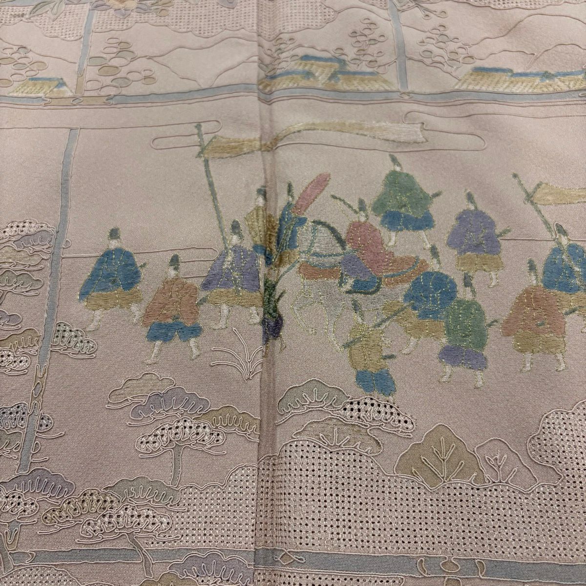 【美品】 付下 身長159.5cm 袖長67.5cm L 雙層 大名行列 松樹竹子梅花 刺繡 金糸 粉米色 純蠶絲 秀品級