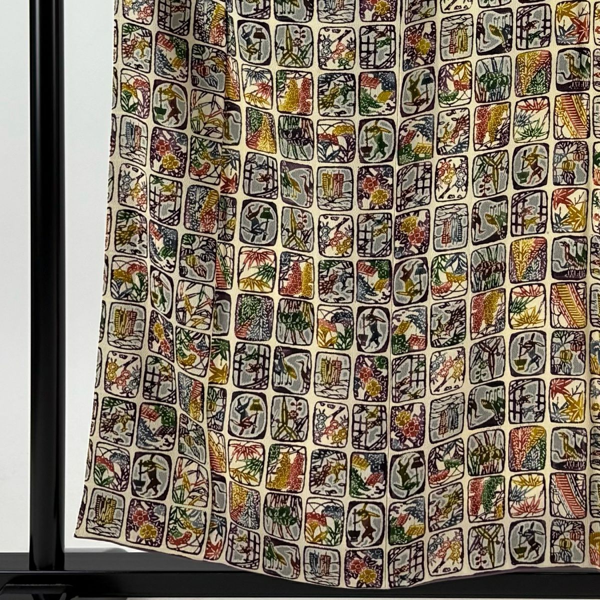 【美品】 小紋 身長157cm 袖長65.5cm M 雙層 兔子 草花紋紋 絞織 米色 純蠶絲 優品級