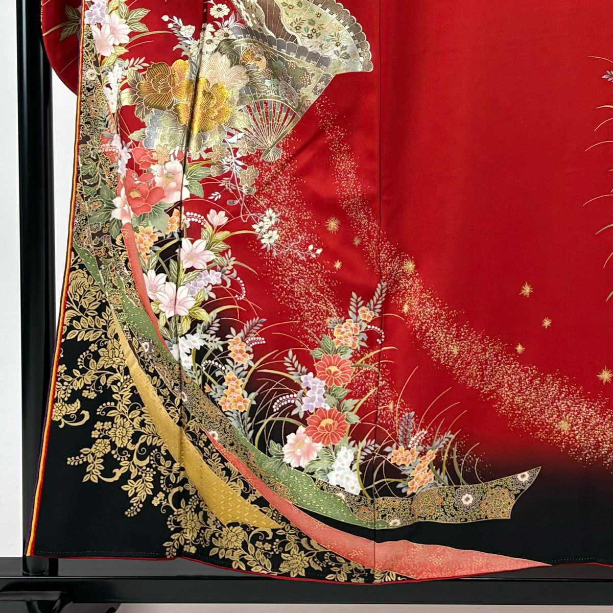 振袖禮服 身長156.5cm 袖長65.5cm M 雙層 落款あり 桧扇子 草花紋紋 金銀彩 紅 純蠶絲 秀品級