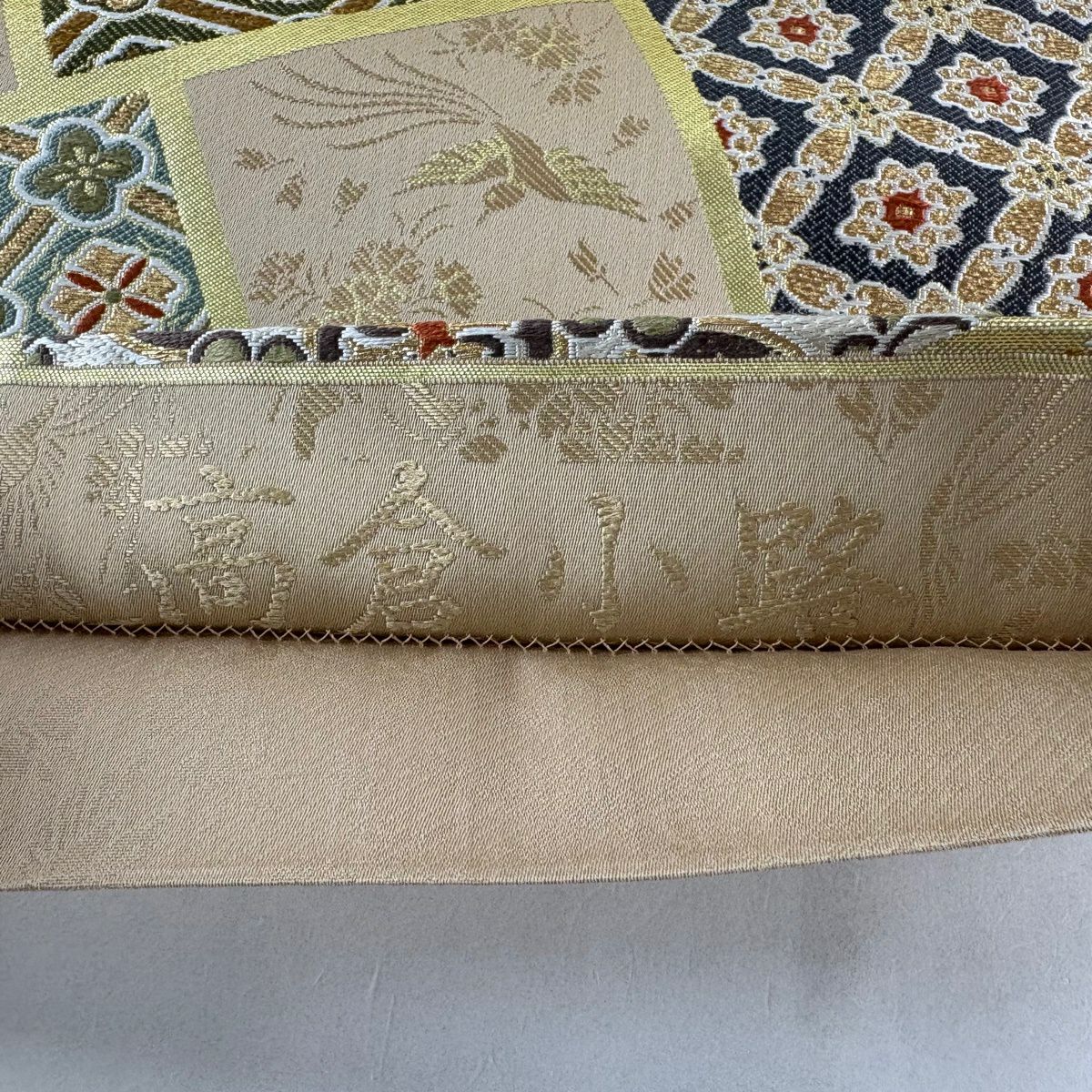 【美品】 袋帶 秀品級 七寶紋 花鳥 金糸 金金箔 米色 六通 純蠶絲