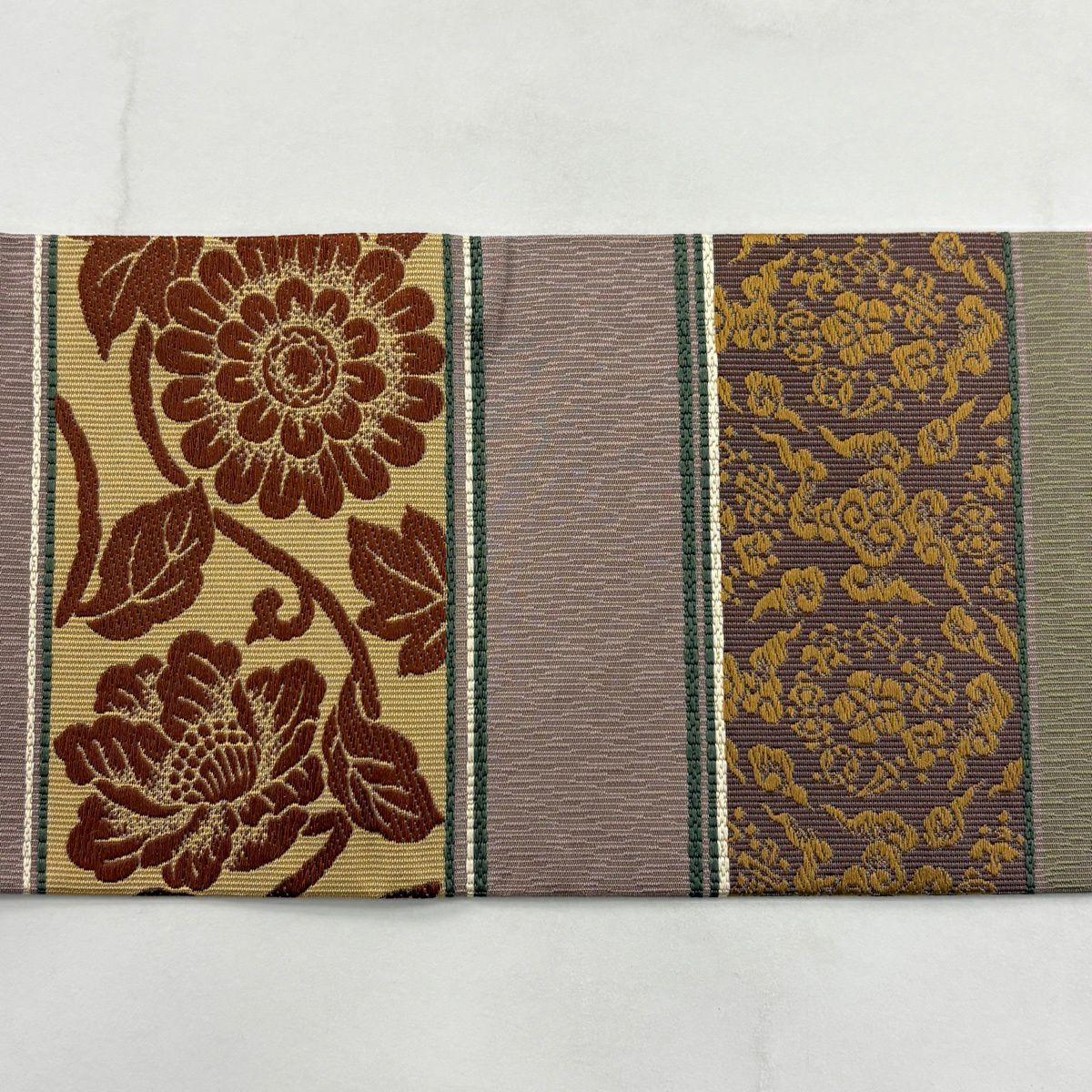 【美品】 名古屋帶 秀品級 有落款 段紋 菊花花 小豆色 純蠶絲