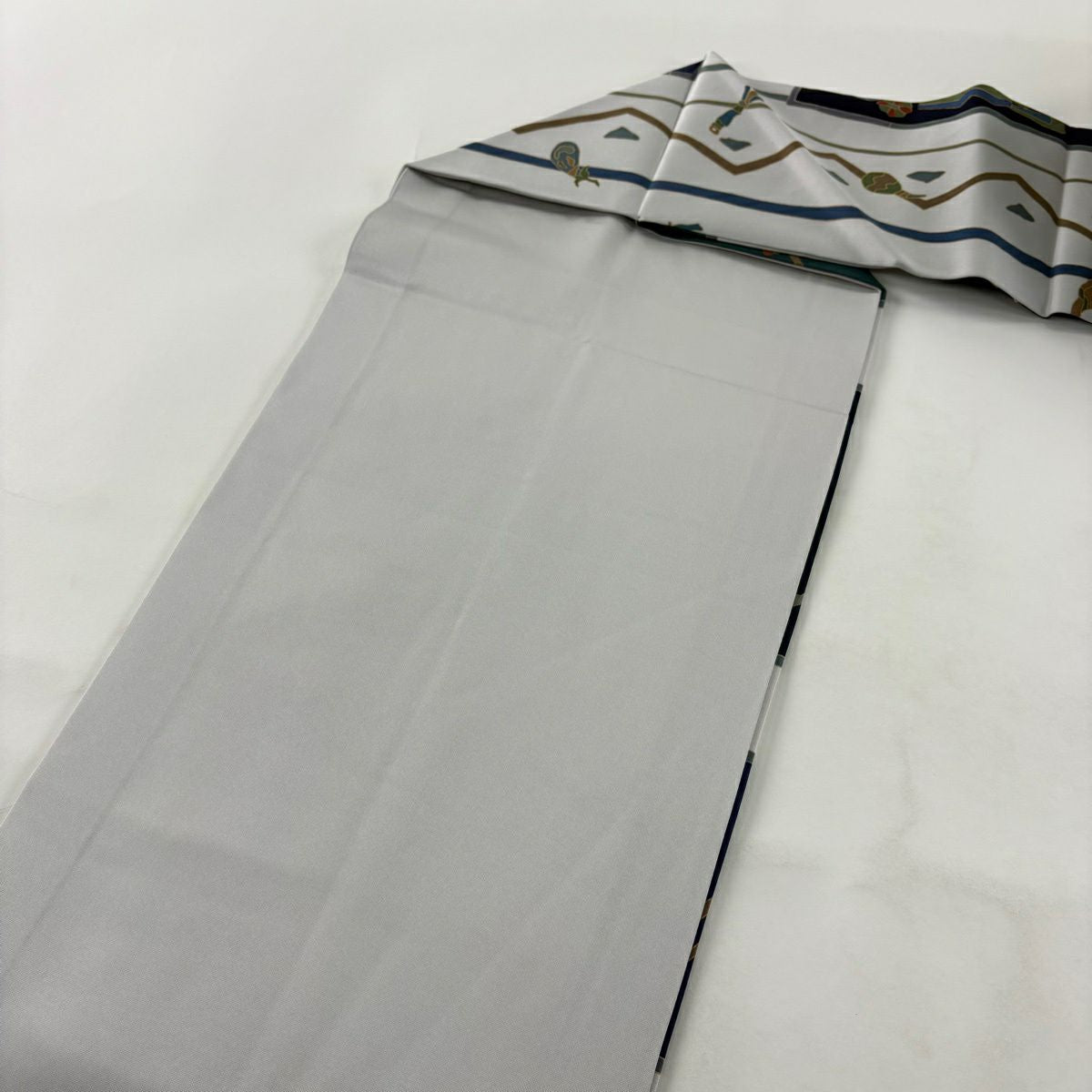 【美品】 名古屋帶 秀品級 生物 折仙鶴 金彩裝飾 灰色 純蠶絲