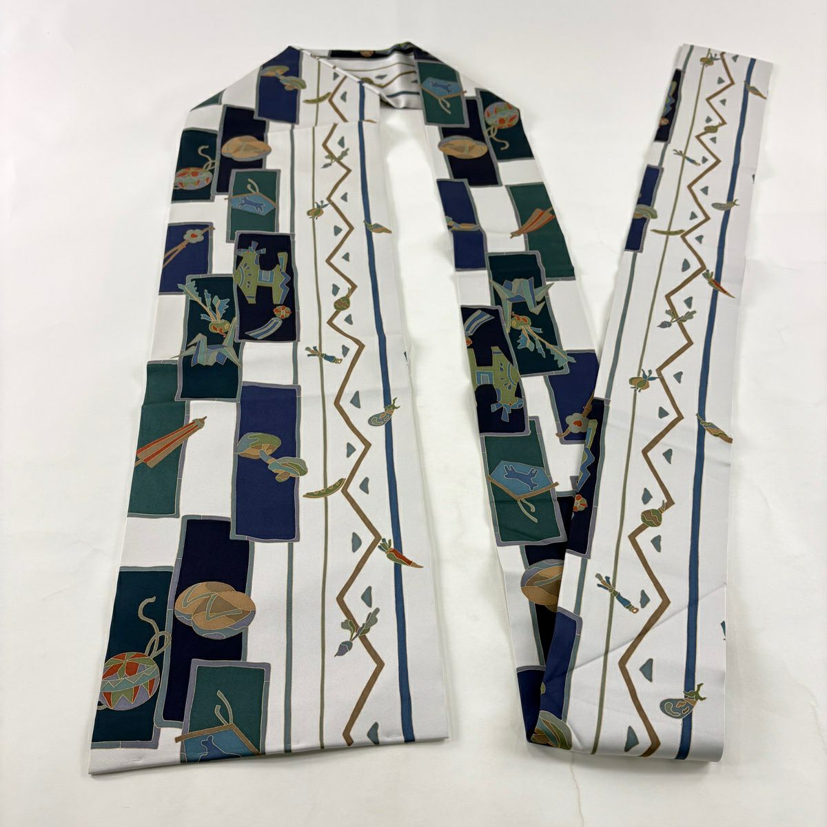 【美品】 名古屋帶 秀品級 生物 折仙鶴 金彩裝飾 灰色 純蠶絲