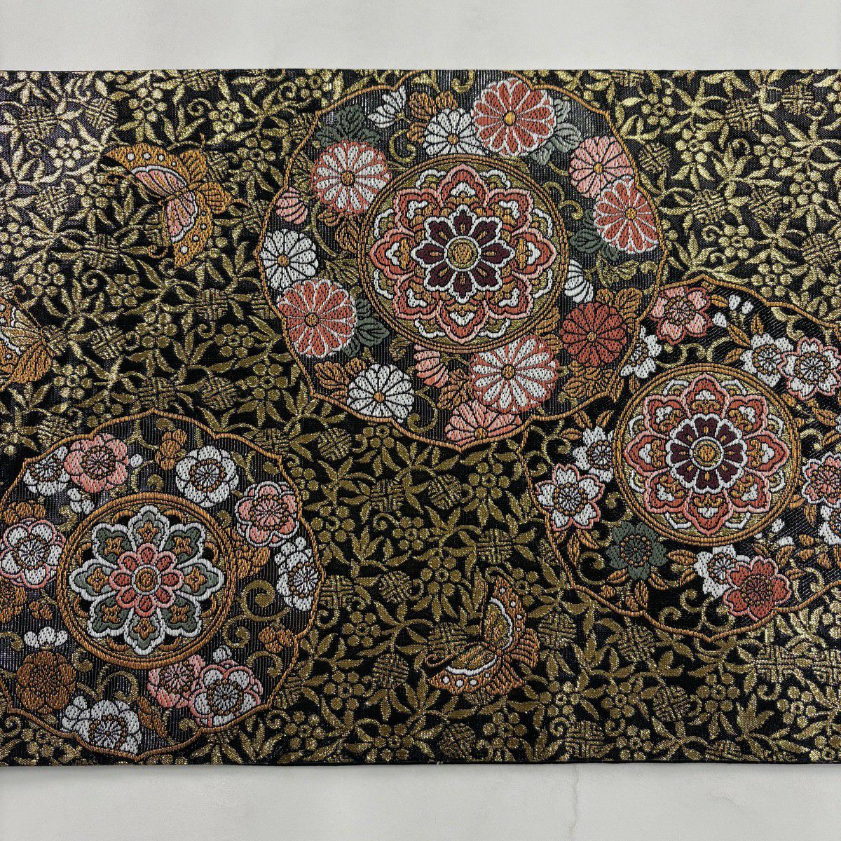 【美品】 袋帶 秀品級 華紋 蝶 金糸 金金箔 黑 六通 純蠶絲