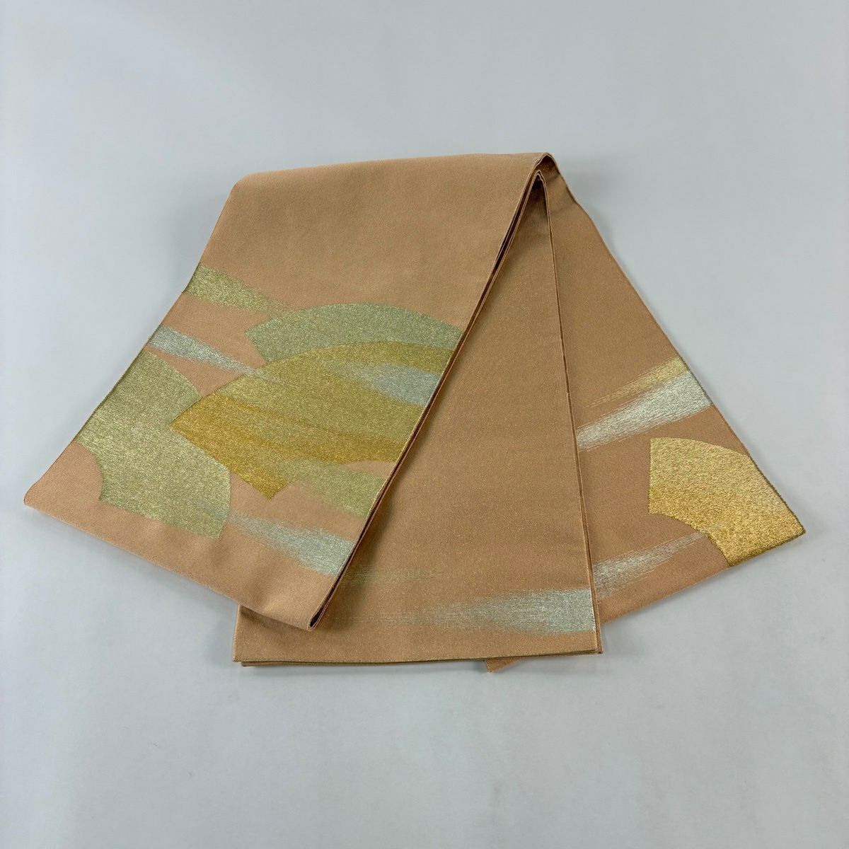 【美品】 袋帶 秀品級 扇子面 霞 金絲 金金箔 淺橙色 大鼓圖案 純蠶絲