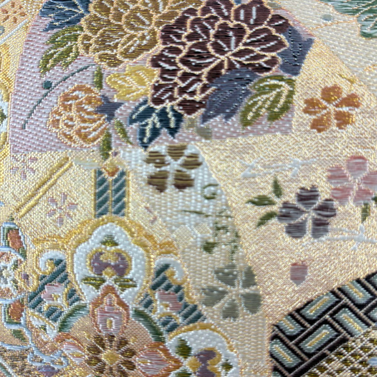 【美品】 袋帶 秀品級 華紋 草花紋 金絲 金金箔 金色 六通 純蠶絲