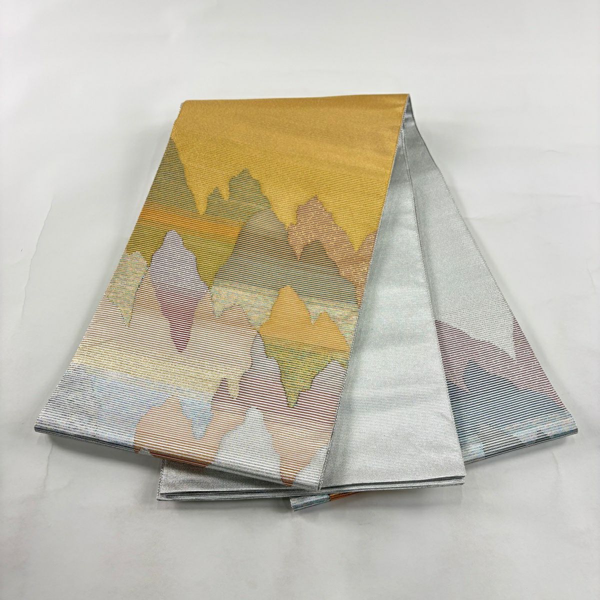 【美品】 袋帶 秀品級 幾何學 縞 金金箔 銀 お太鼓圖案 純蠶絲