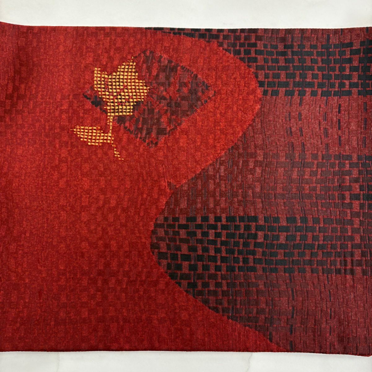 【美品】 袋帶 秀品級 紬織織 草花紋 幾何圖案 深紅色 大鼓圖案 純蠶絲
