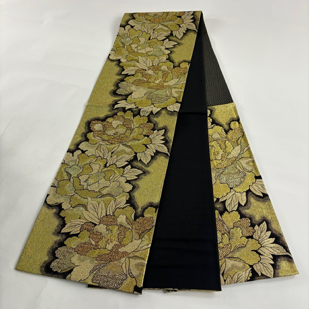 【美品】 袋帶 秀品級 振袖禮服禮服用 牡丹 金絲 金金箔 金 六通 純蠶絲