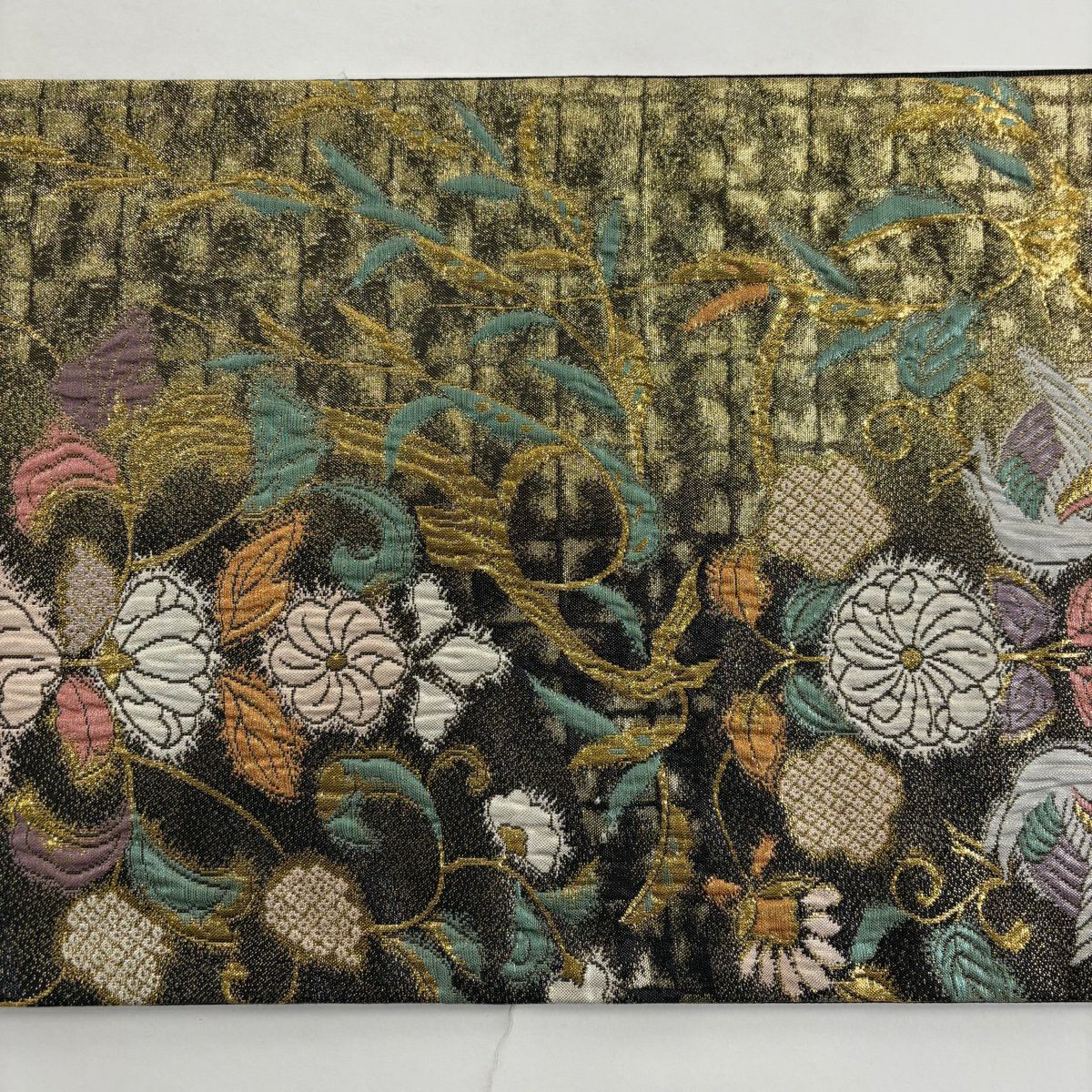 【美品】 袋帶 秀品級 向鳥文 草花紋紋 金金箔 膨織 黑 六通 純蠶絲