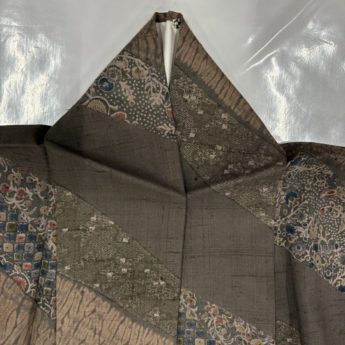 【美品】 小紋 身長155.5cm 袖長64cm M 雙層 紬織織 草花紋紋 紗綾形 灰茶 純蠶絲 秀品級