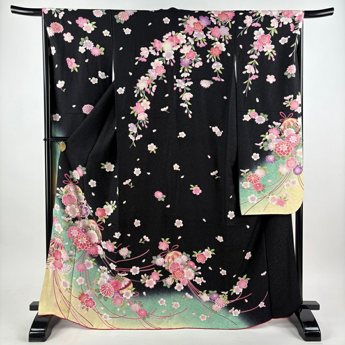 【美品】振袖禮服 身長167.5cm 袖長66cm M 雙層 藥玉 櫻花 金通し 金銀彩 黑 純蠶絲 名品級