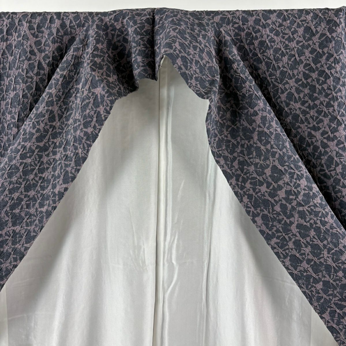 【美品】 小紋 身長165.5cm 袖長66cm M 雙層 名古屋帶套裝 幾何圖案 絞染 灰紫 純蠶絲 秀品級