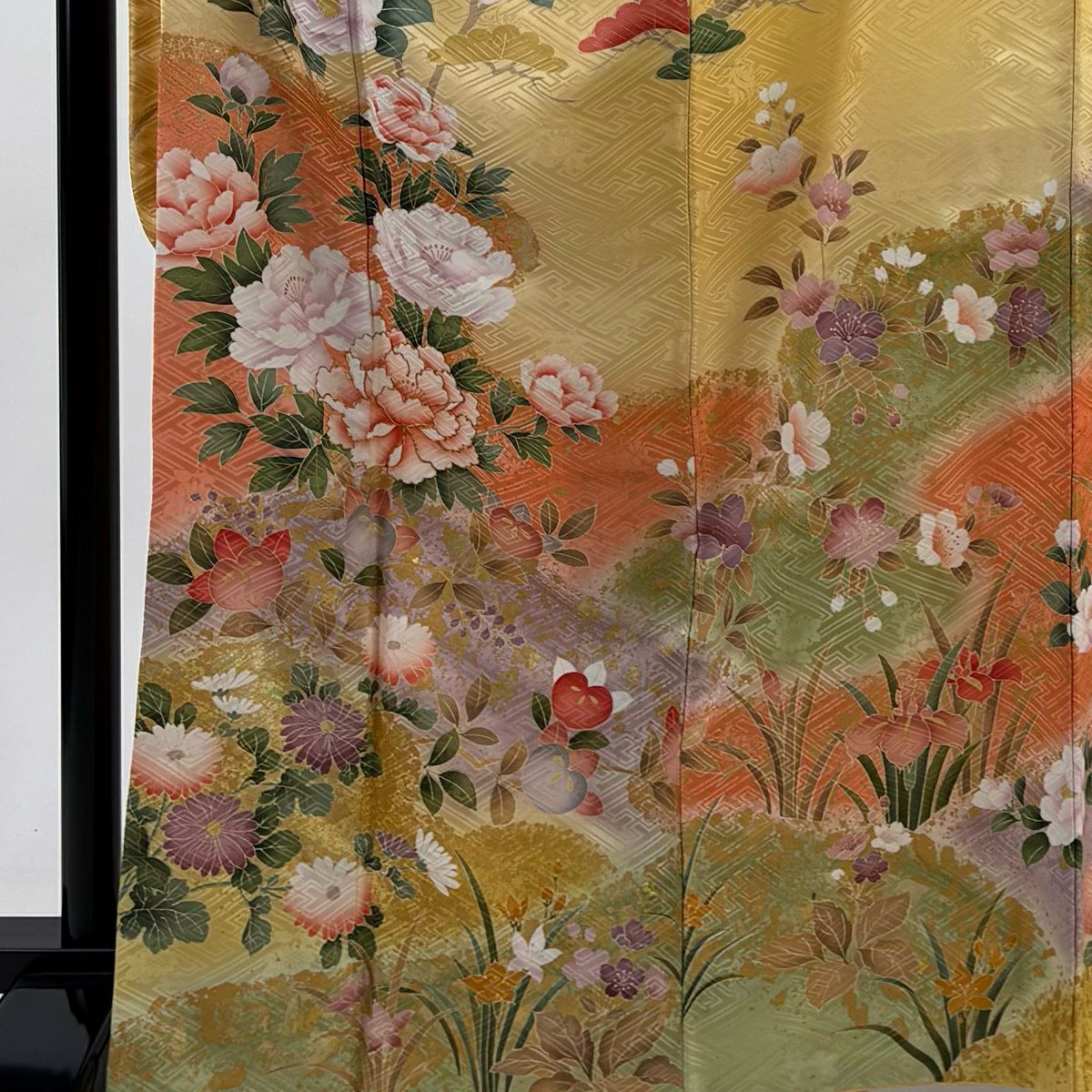 振袖禮服 身長168cm 袖長66.5cm M 雙層 牡丹 枝花 金絲 金銀彩 黃色 純蠶絲 優品級