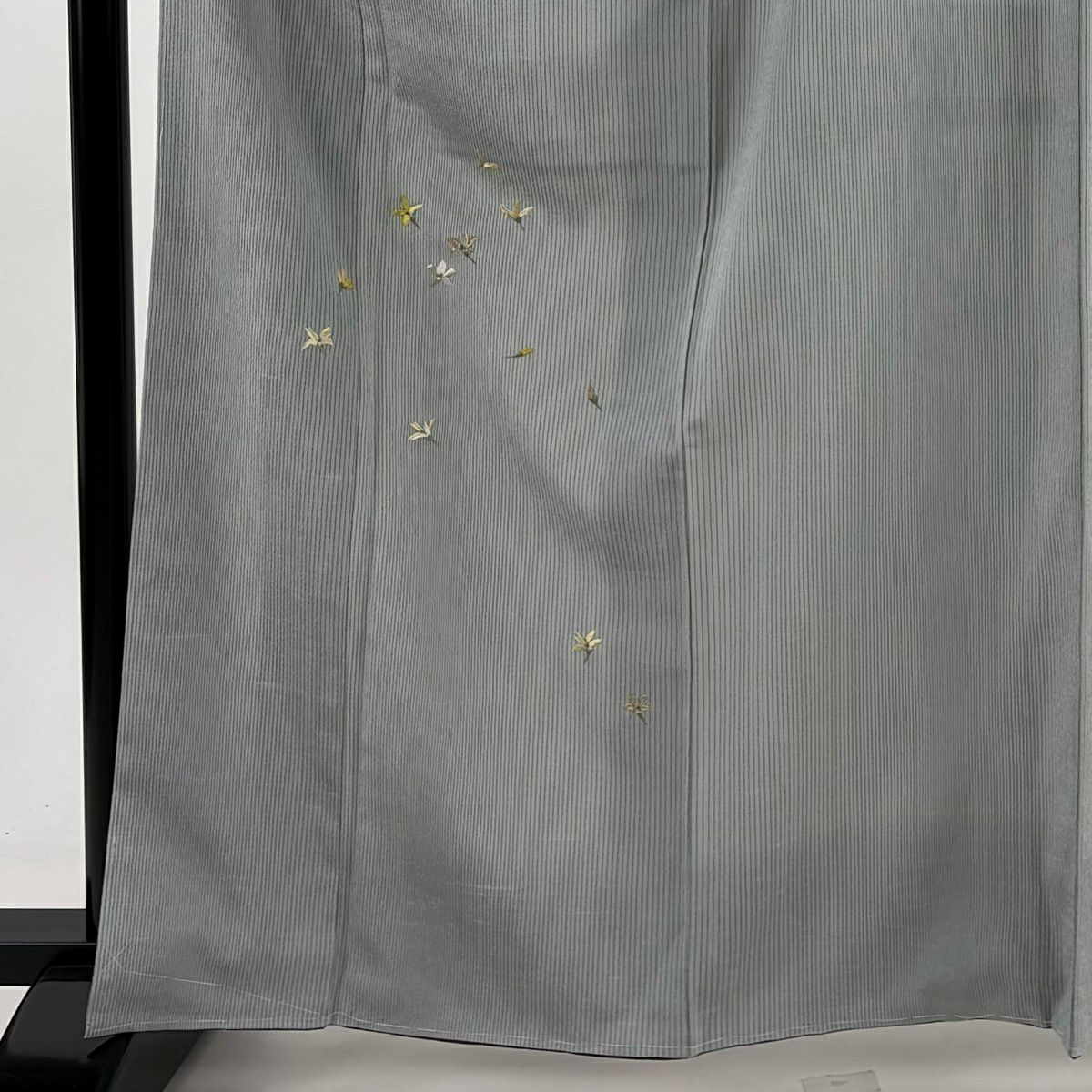 付下 身長163cm 袖長66cm M 雙層 紬織織 鈴乃屋 花 縱條 刺繡 灰 純蠶絲 秀品級 一個紋