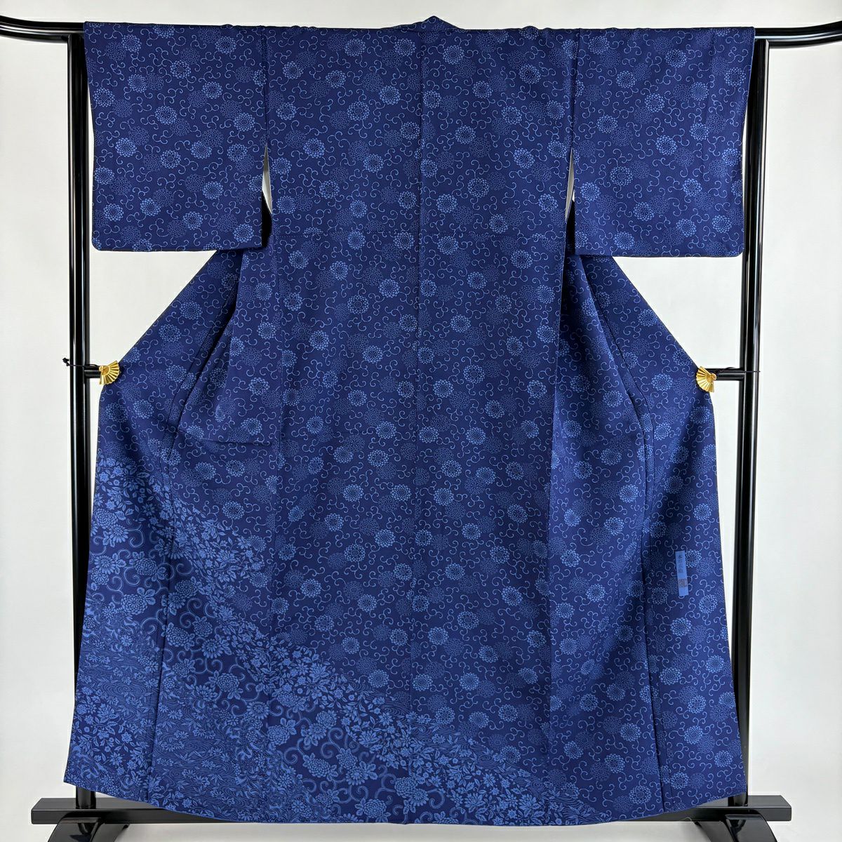 【美品】訪問服 身長159cm 袖長63.5cm S 雙層 本草木染 落款あり 菊花唐草紋 流水 深藍 純蠶絲 秀品級