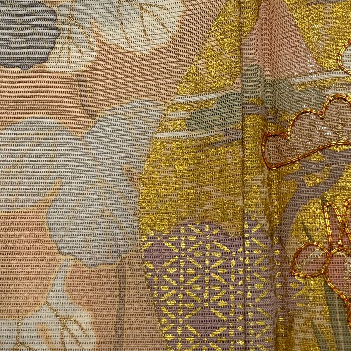 訪問服 身長158.5cm 袖長62.5cm S 薄物 絽 松樹 蔦 金絲 金銀彩 粉米色 純蠶絲 秀品級 一個紋