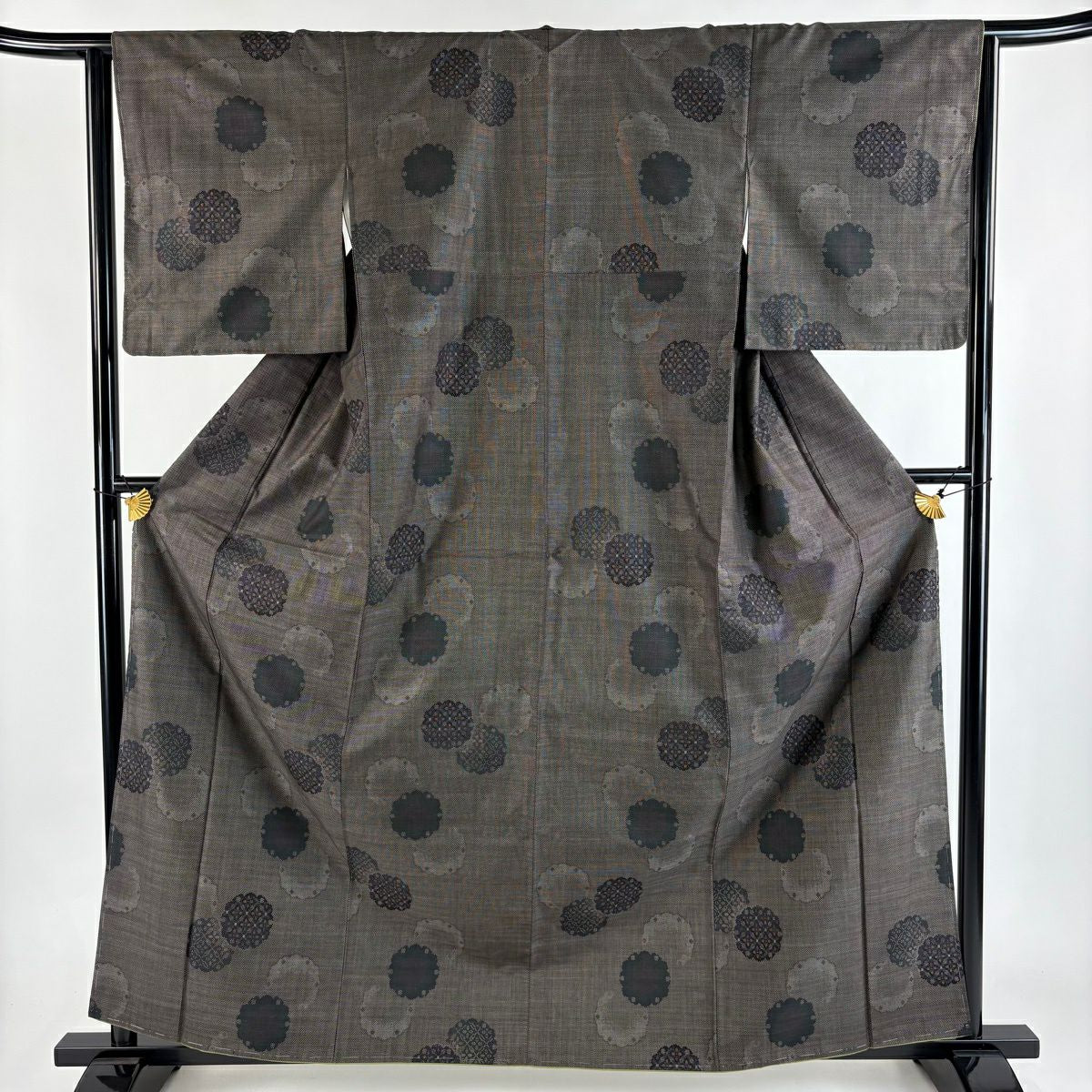 【美品】 大島紬織 身長162cm 袖長63cm S 雙層 純泥染 證書附帶 花 菱 焦茶 正蠶絲 優品級