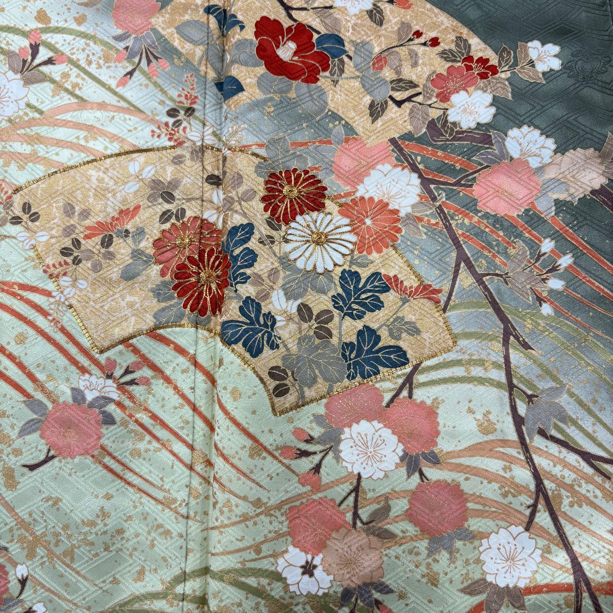【美品】振袖禮服 身長158cm 袖長65cm M 雙層 落款あり 扇子面 枝花 金銀彩 金糸 鶯色 純蠶絲 秀品級