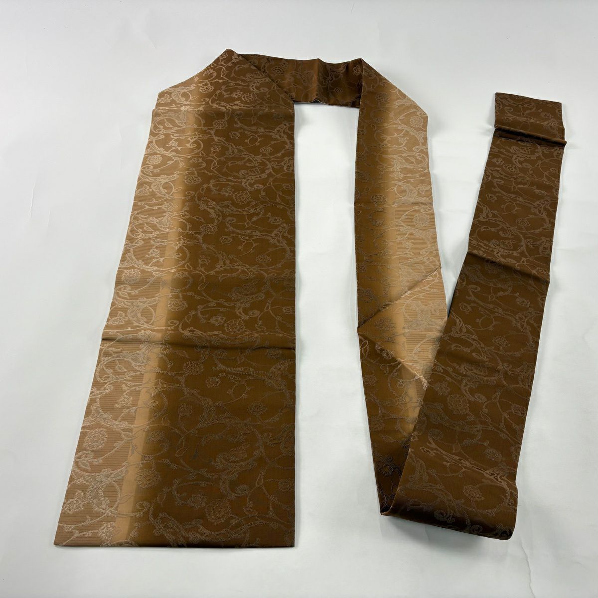 【美品】名古屋帶 秀品級 花唐草紋 茶 純蠶絲