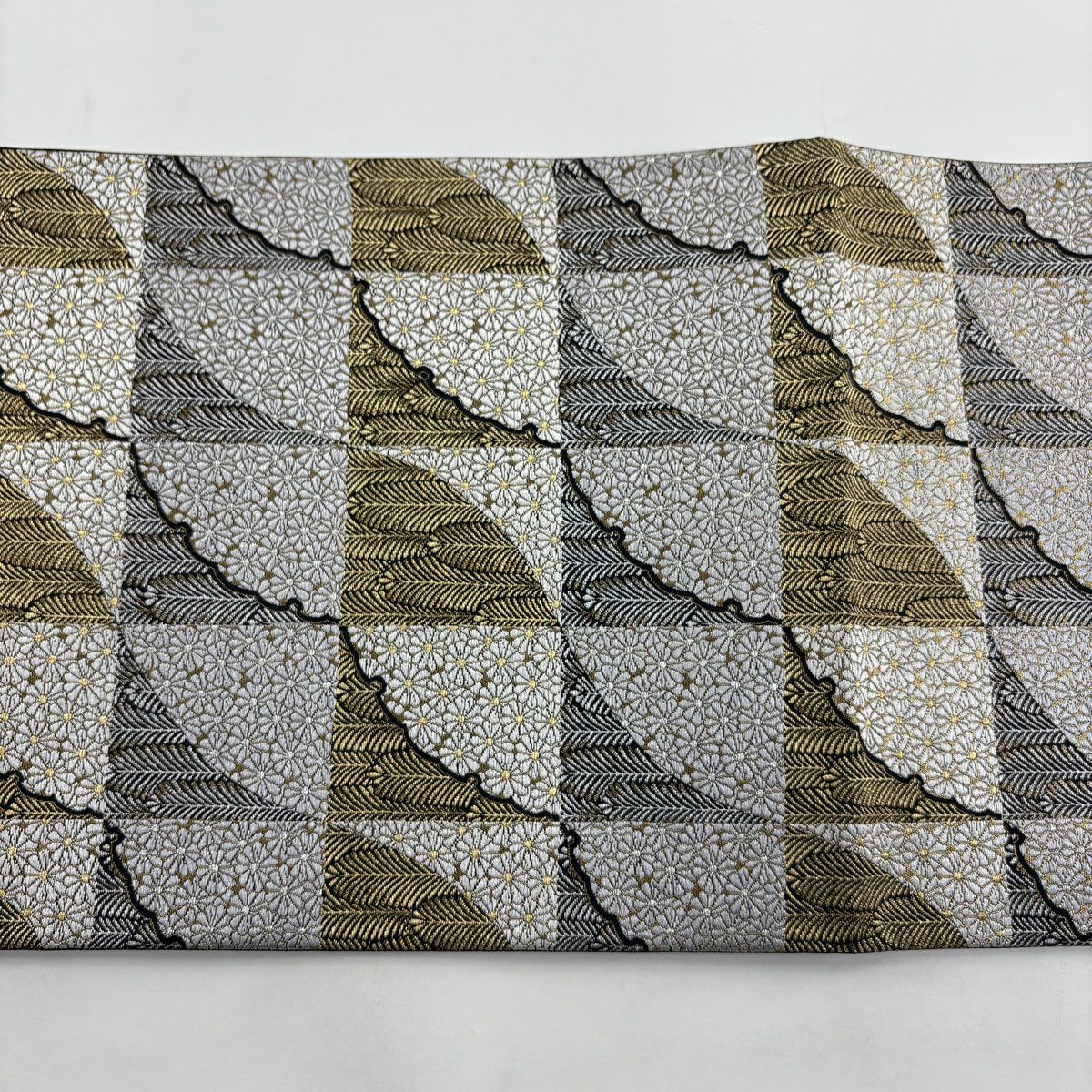 【美品】 袋帶 秀品級 證書齊全 市松樹取若松樹菊花詰 刺繡 金銀彩 灰色 六通 純蠶絲