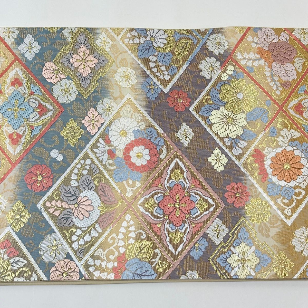 【美品】 袋帶 秀品級 證書齊全 菱取祝宴花園 草花紋刺繡 金絲 淺黃土色 六通 純蠶絲
