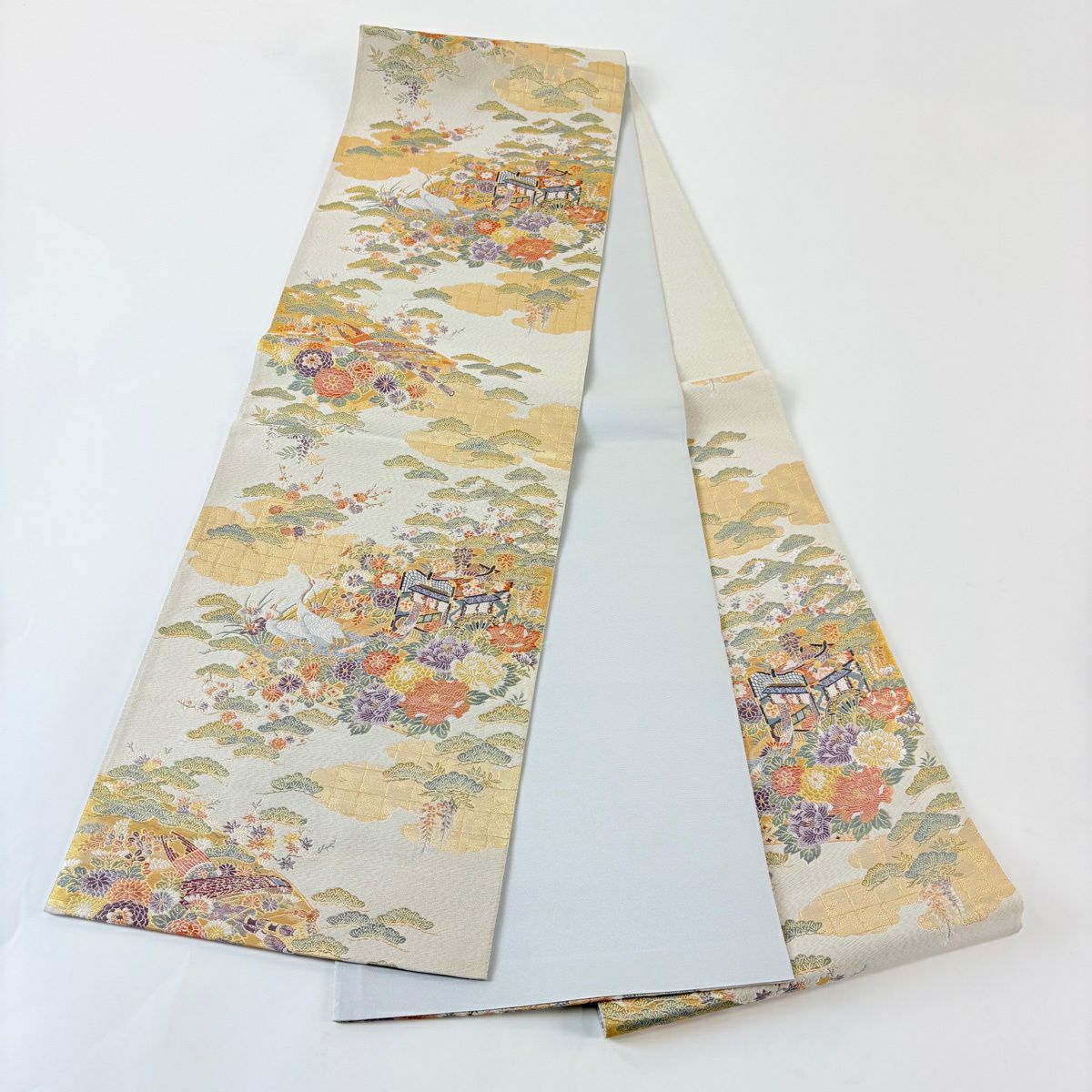 【美品】 袋帶 秀品級 御所車 花鳥 刺繡 金銀彩 灰白 六通 純蠶絲