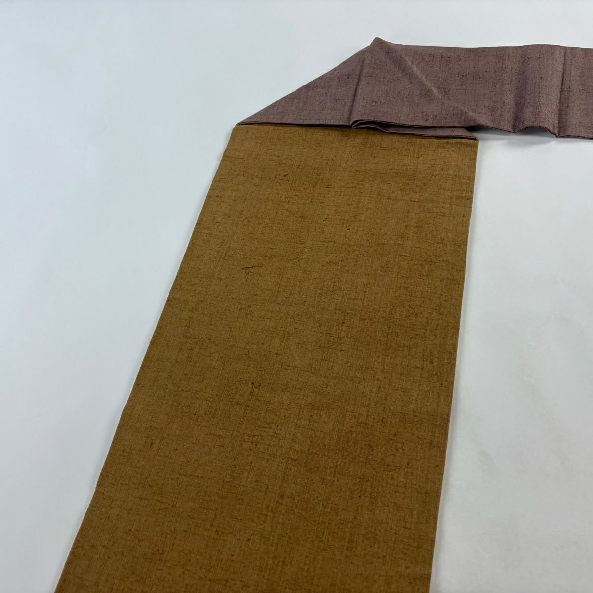 【美品】名古屋帶 秀品級 紬織織 草花紋紋 霞 相良刺繡 染分 山吹茶 純蠶絲