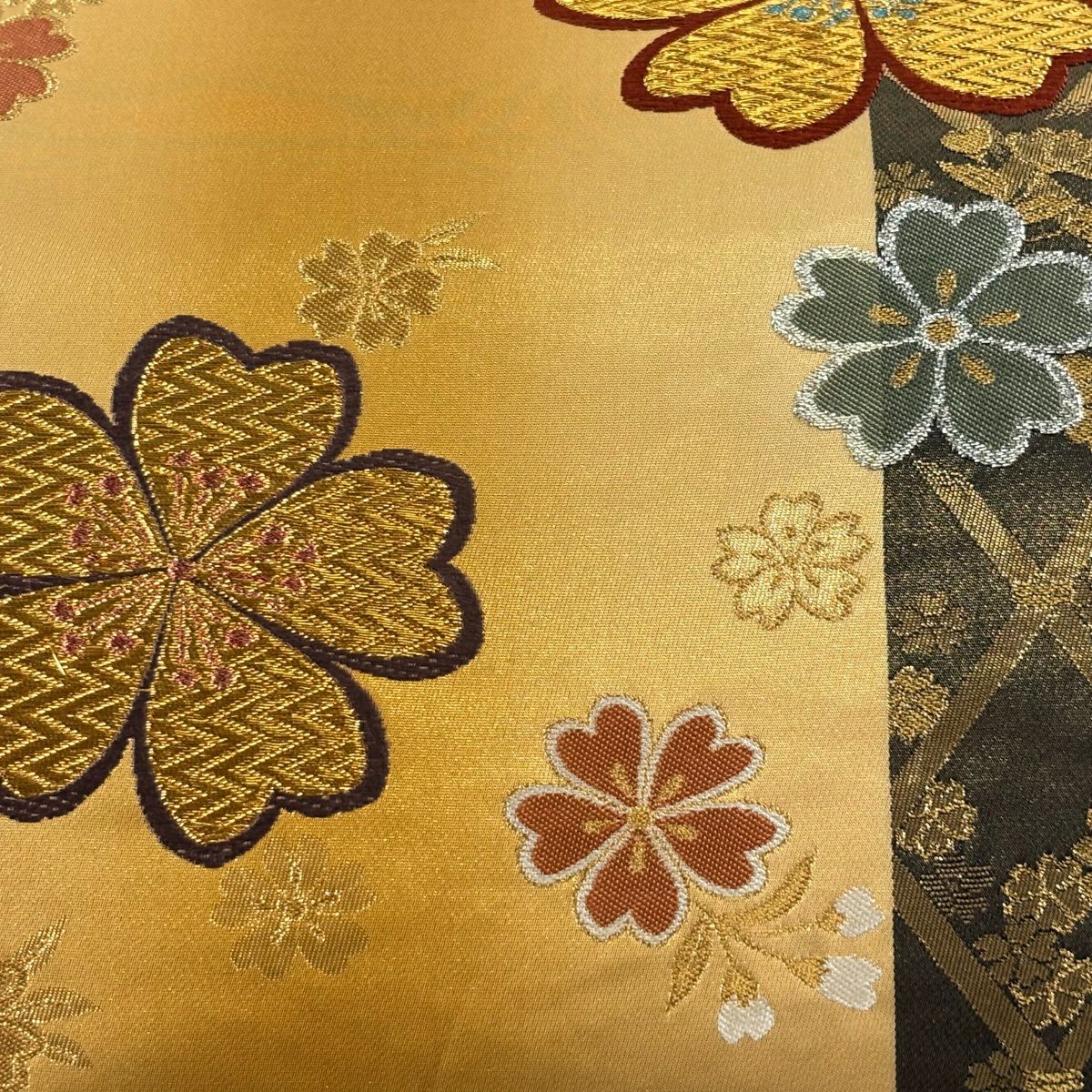 【美品】 袋帶 秀品級 振袖禮服禮服用 櫻花 金銀線 唐織 金色 六通 純蠶絲