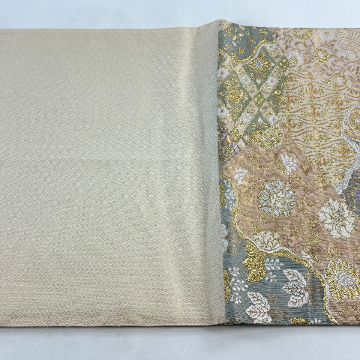 【美品】 袋帶 秀品級 寄花紋 草花紋 金絲 金金箔 米色 六通 純蠶絲
