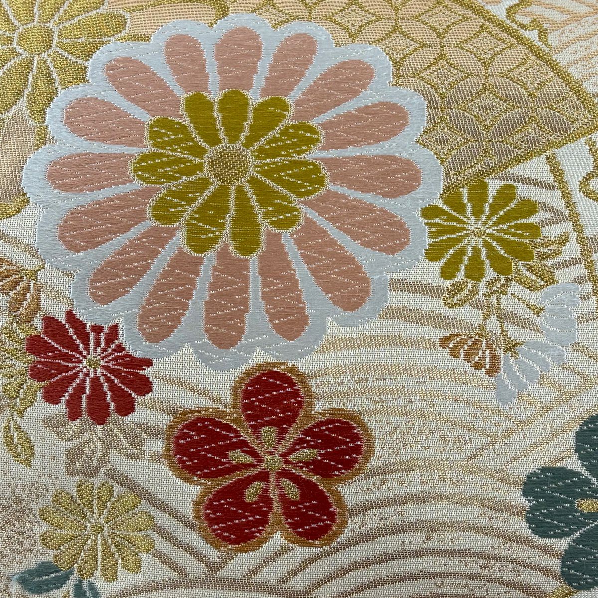 【美品】 袋帶 秀品級 扇子面 菊花 唐織 金絲 米色 六通 純蠶絲