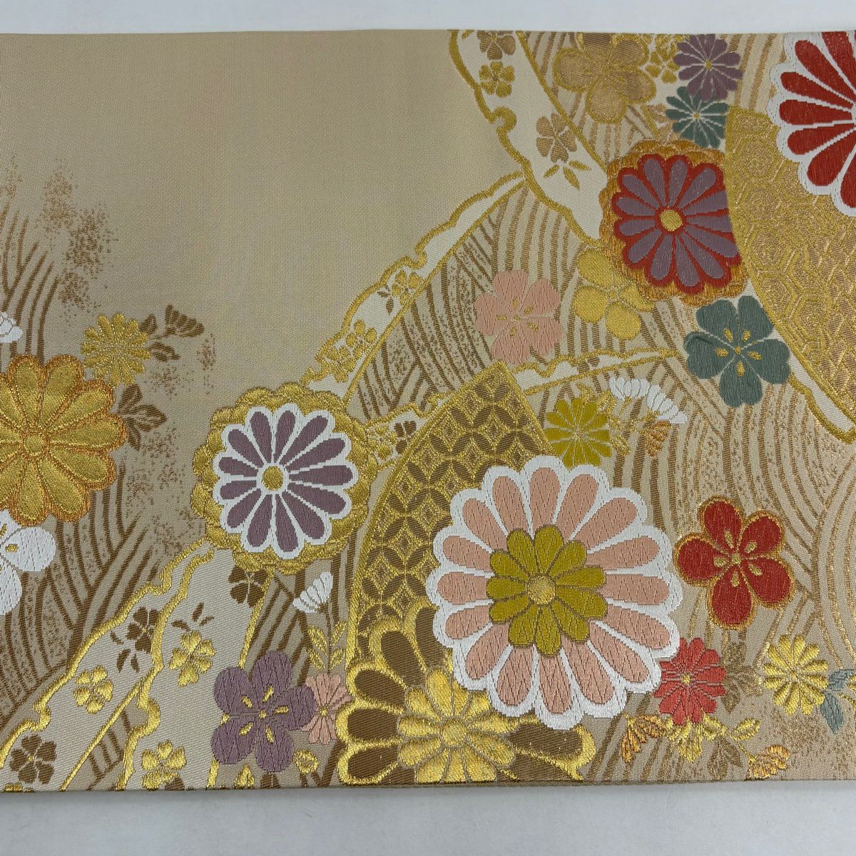 【美品】 袋帶 秀品級 扇子面 菊花 唐織 金絲 米色 六通 純蠶絲