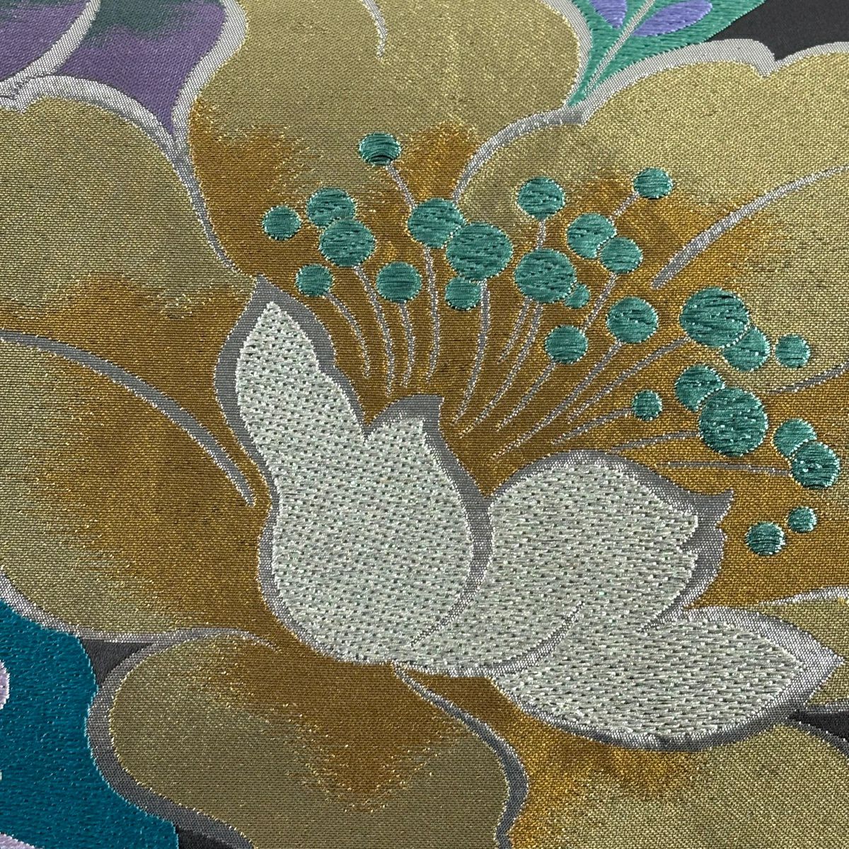 【美品】 袋帶 秀品級 草花紋 金銀彩 金金箔 黑灰 六通 純蠶絲