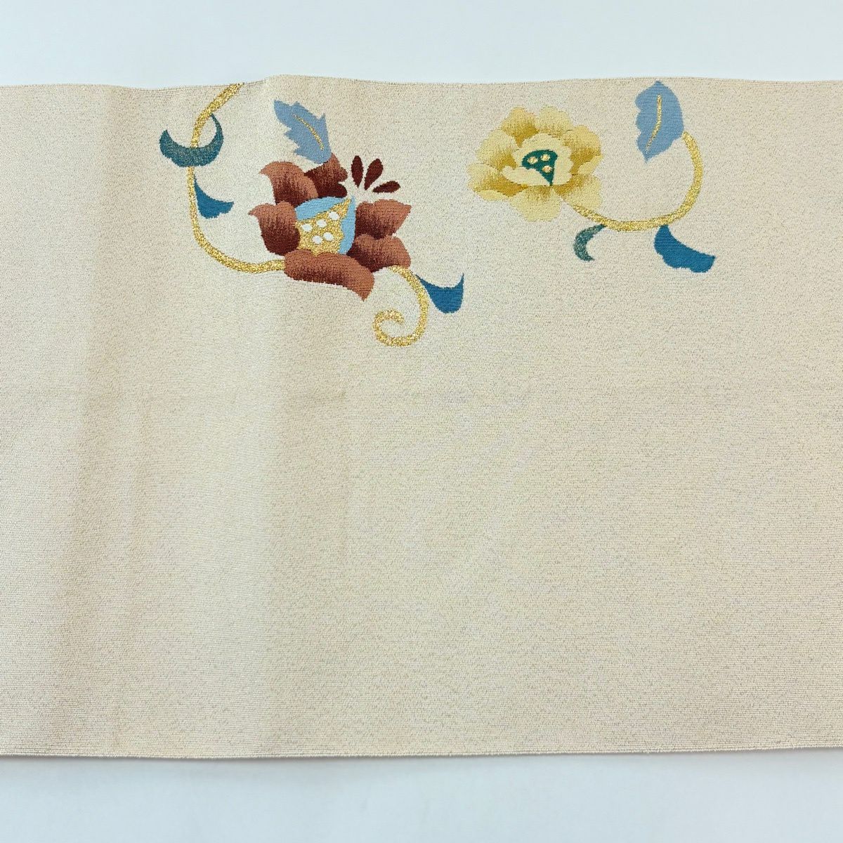 【美品】 名古屋帶 秀品級 松樹葉仕立 八寸名古屋帶 花唐草紋 金絲 米色 純蠶絲