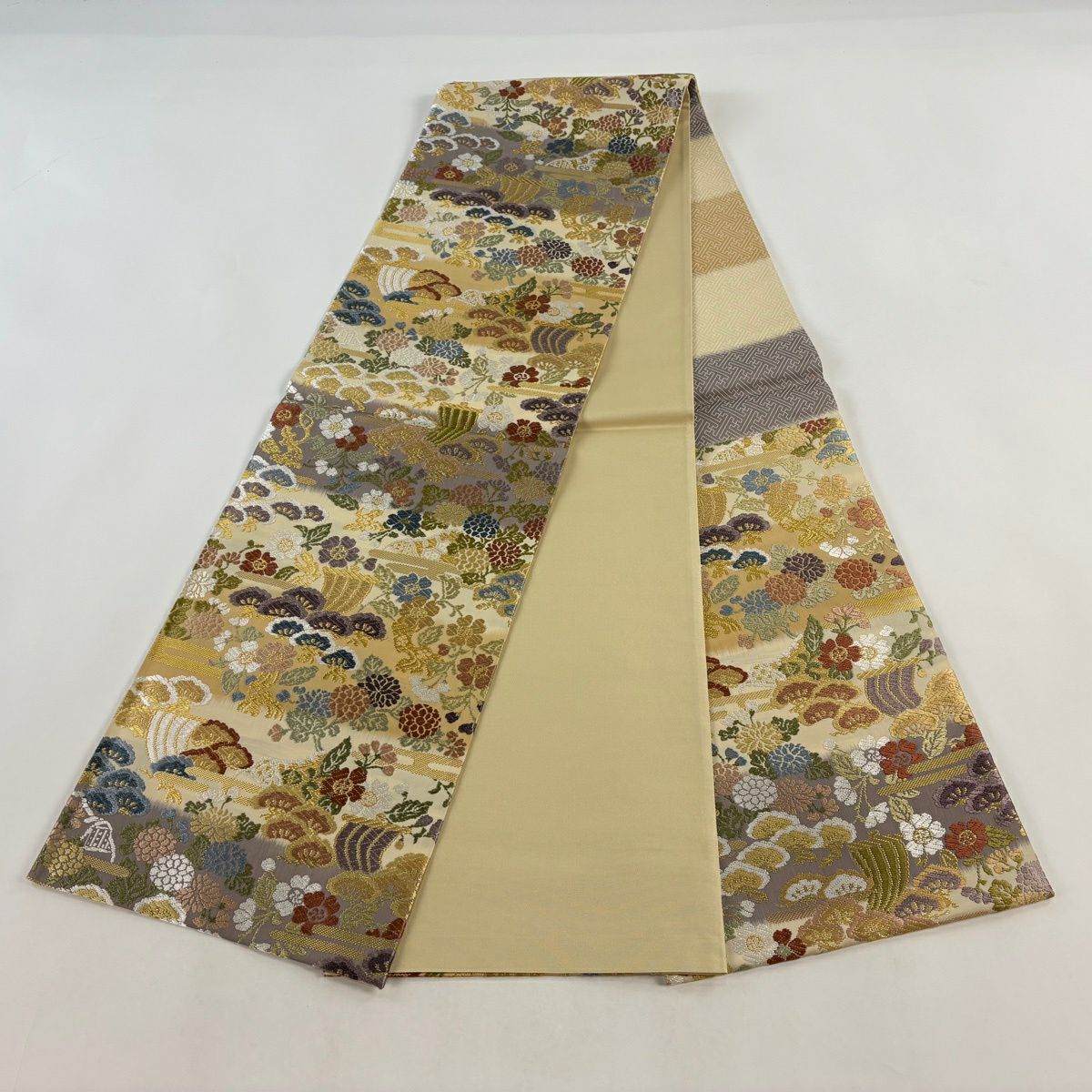 【美品】 袋帶 秀品級 松樹 櫻花 唐織 金絲 米色 六通 純蠶絲