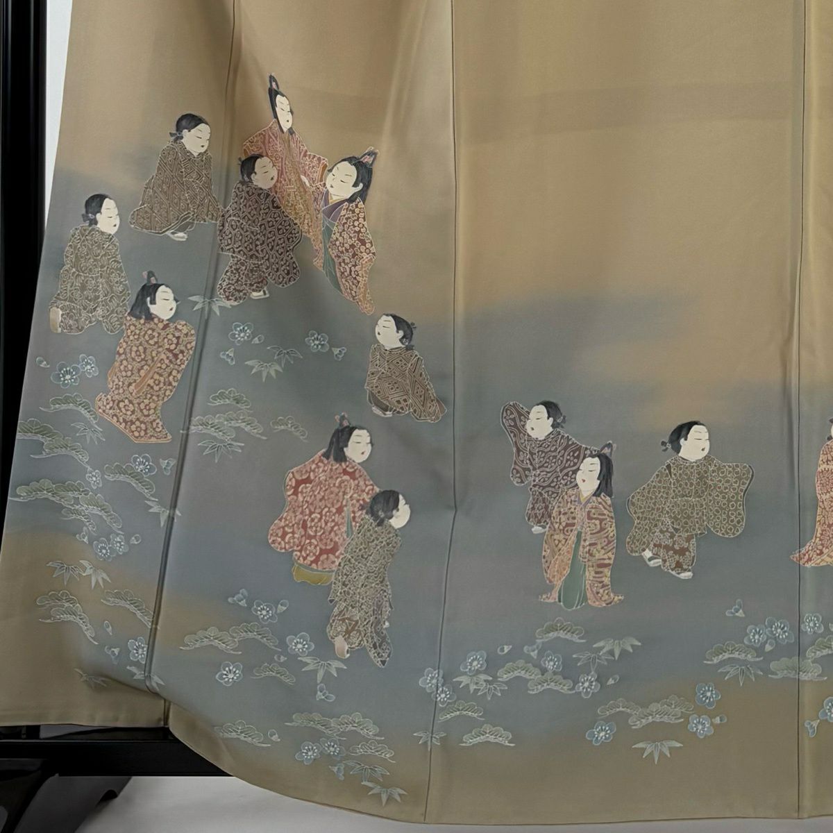 色留袖禮服 身長161cm 袖長66cm M 雙層 關口遼一 落款 童 松樹竹子梅花 漸層 米色 純蠶絲 優品級 一個紋