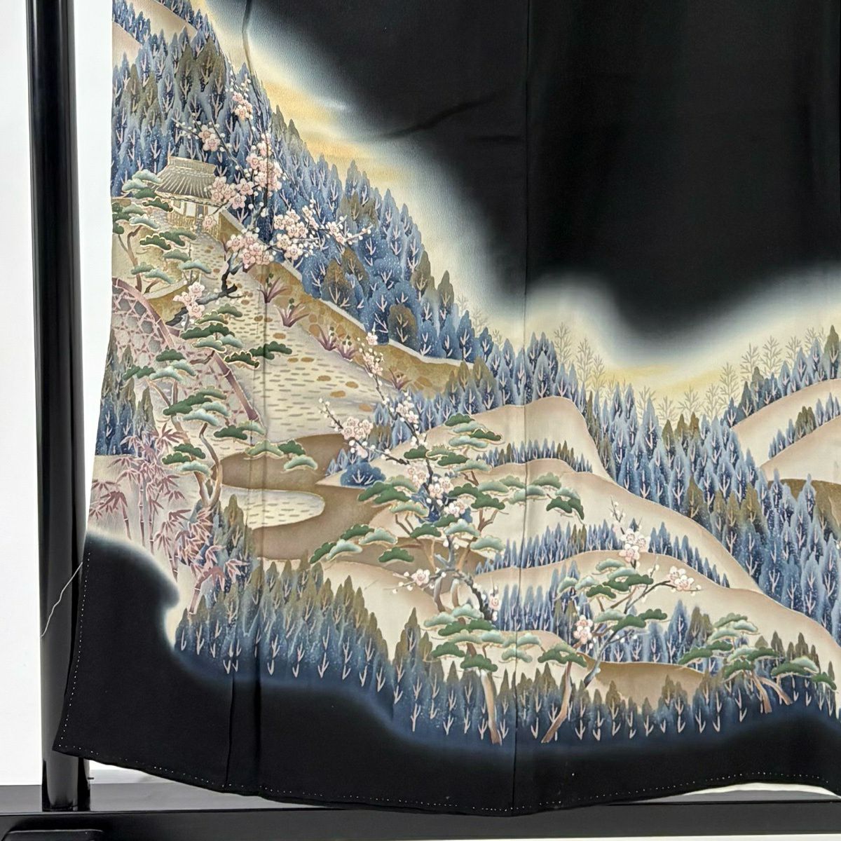 黑留袖禮服 身長154.5cm 袖長64cm M 雙層 落款あり 家屋 松樹竹子梅花 金銀彩 金絲 黑 純蠶絲 秀品級
