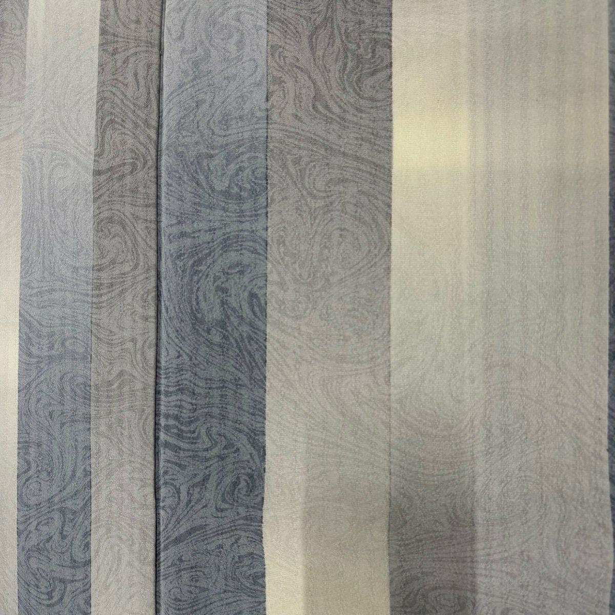 【美品】 小紋 身長163cm 袖長65cm M 雙層 墨流し 縱條 逐漸變色 灰色 純蠶絲 秀品級