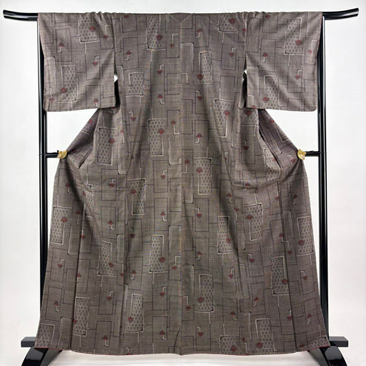 【美品】 大島紬織 身長164cm 袖長66.5cm M 雙層 純泥染 證書附帶 花 幾何圖案 焦茶 純蠶絲 優品級