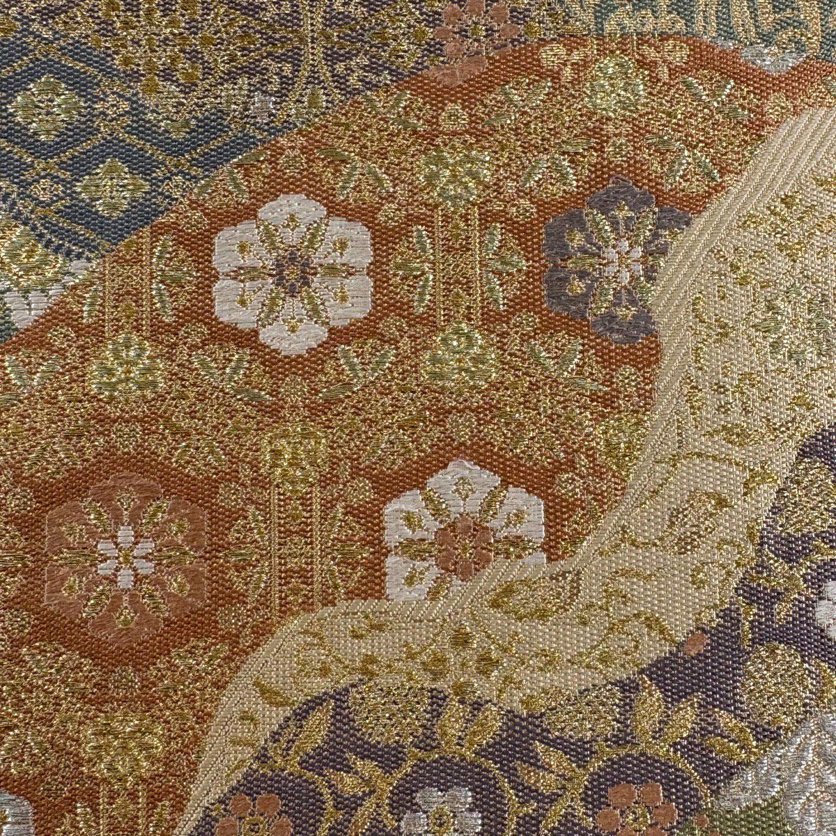 【美品】 袋帶 秀品級 華紋 笹蔓 金銀彩 金金箔 金色 六通 純蠶絲