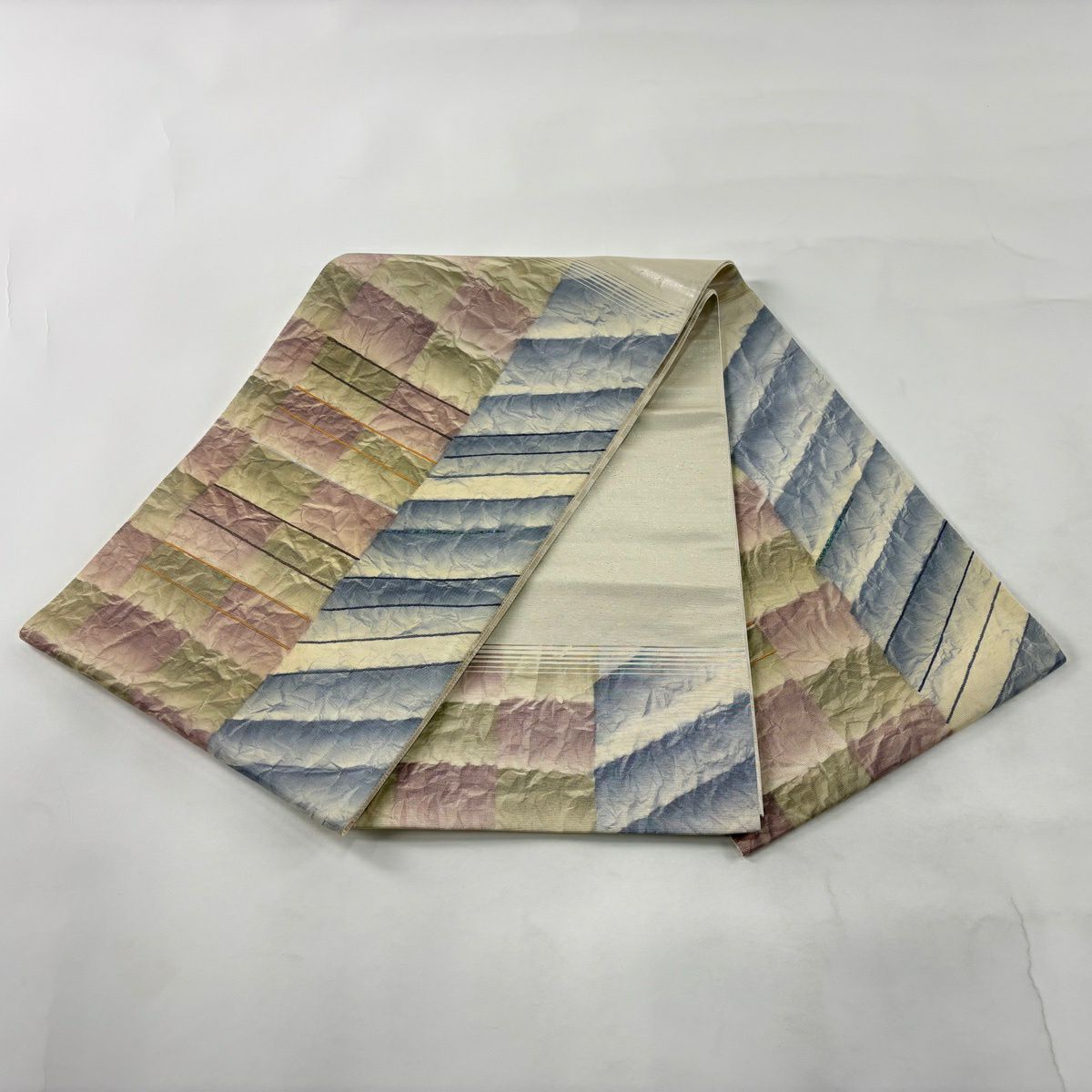 【美品】 袋帶 秀品級 幾何學 螺鈿金金箔 奶油色 大鼓圖案 純蠶絲