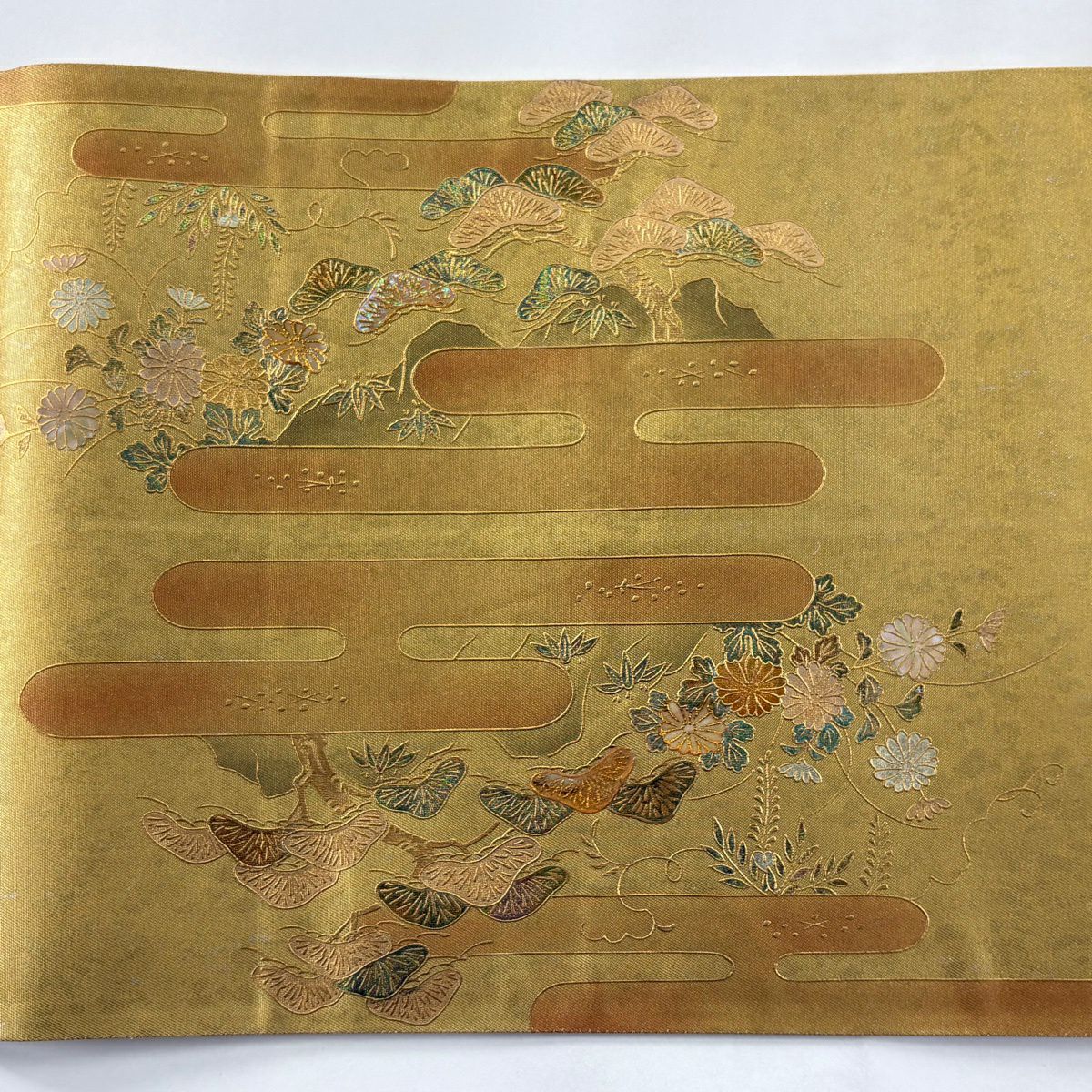 【美品】 袋帶 秀品級 御所風景 草花紋紋 螺鈿 金銀彩 金色 大鼓圖案 純蠶絲
