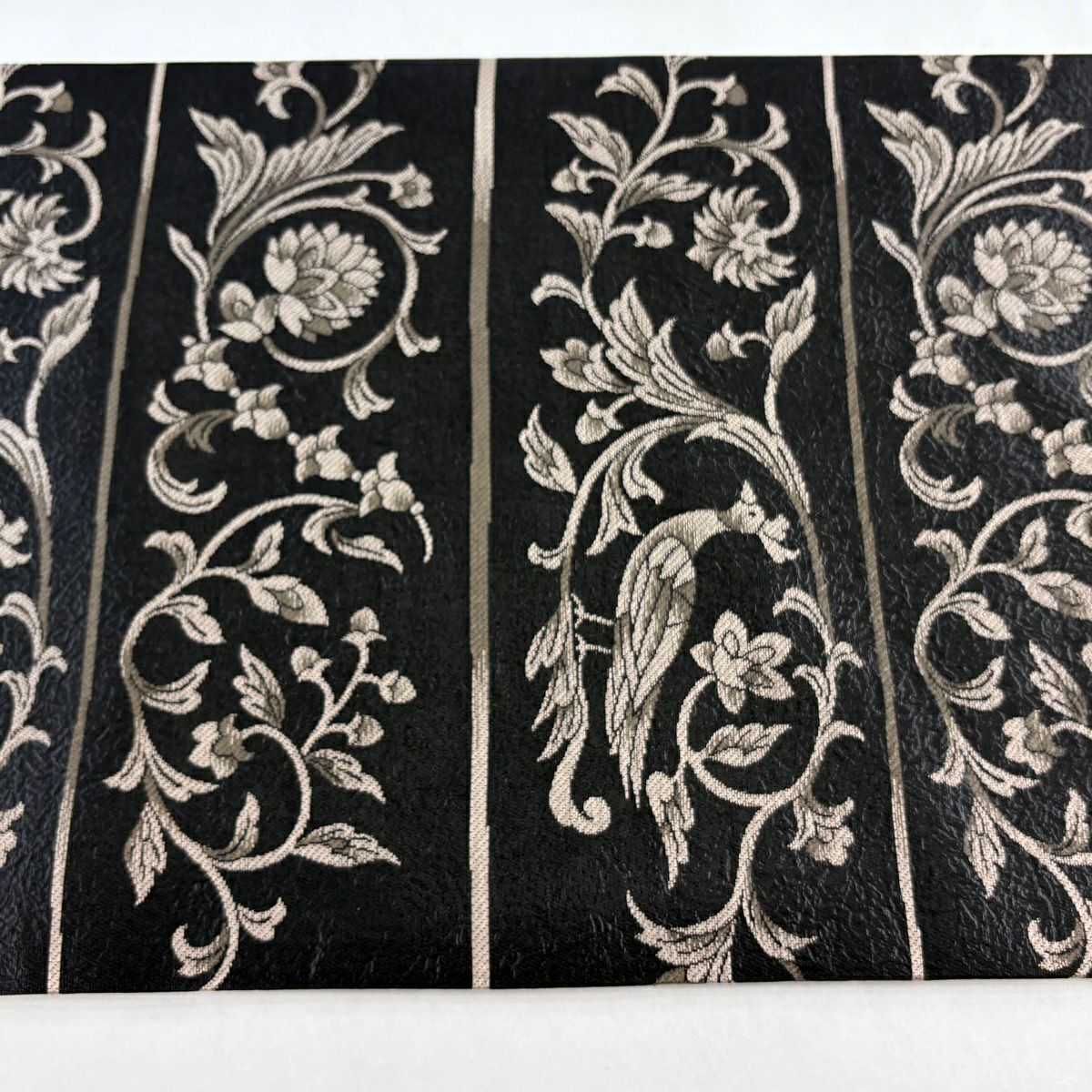 【美品】 袋帶 秀品級 花唐草紋 鳥 墨 黑 六通 純蠶絲