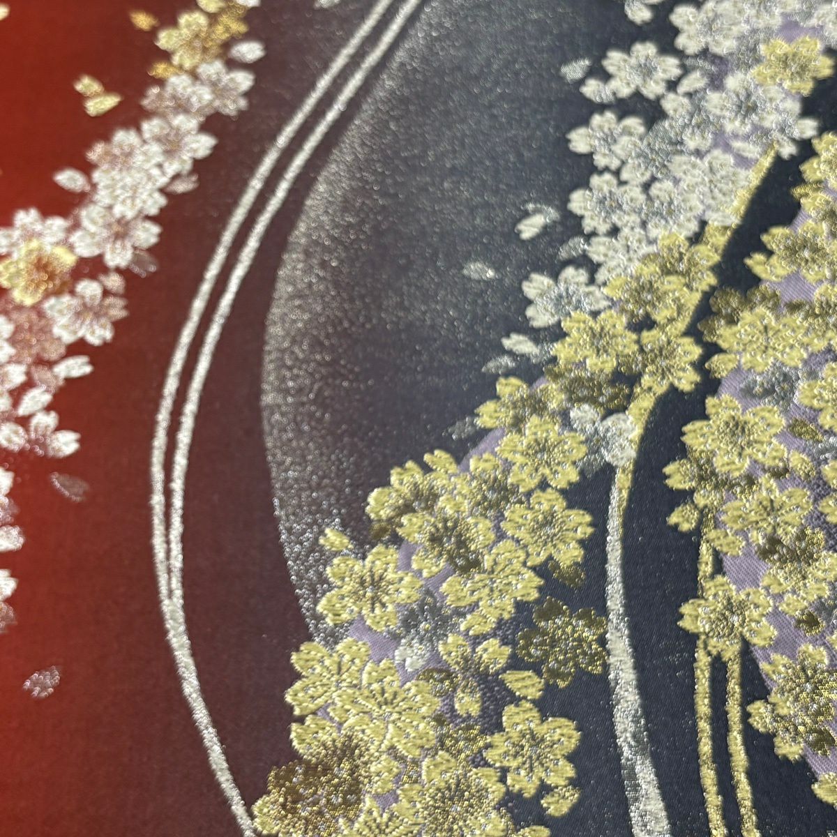 【美品】 袋帶 秀品級 振袖禮服禮服用 櫻花 櫻花花瓣 金金箔 金銀彩 茜色 六通 純蠶絲