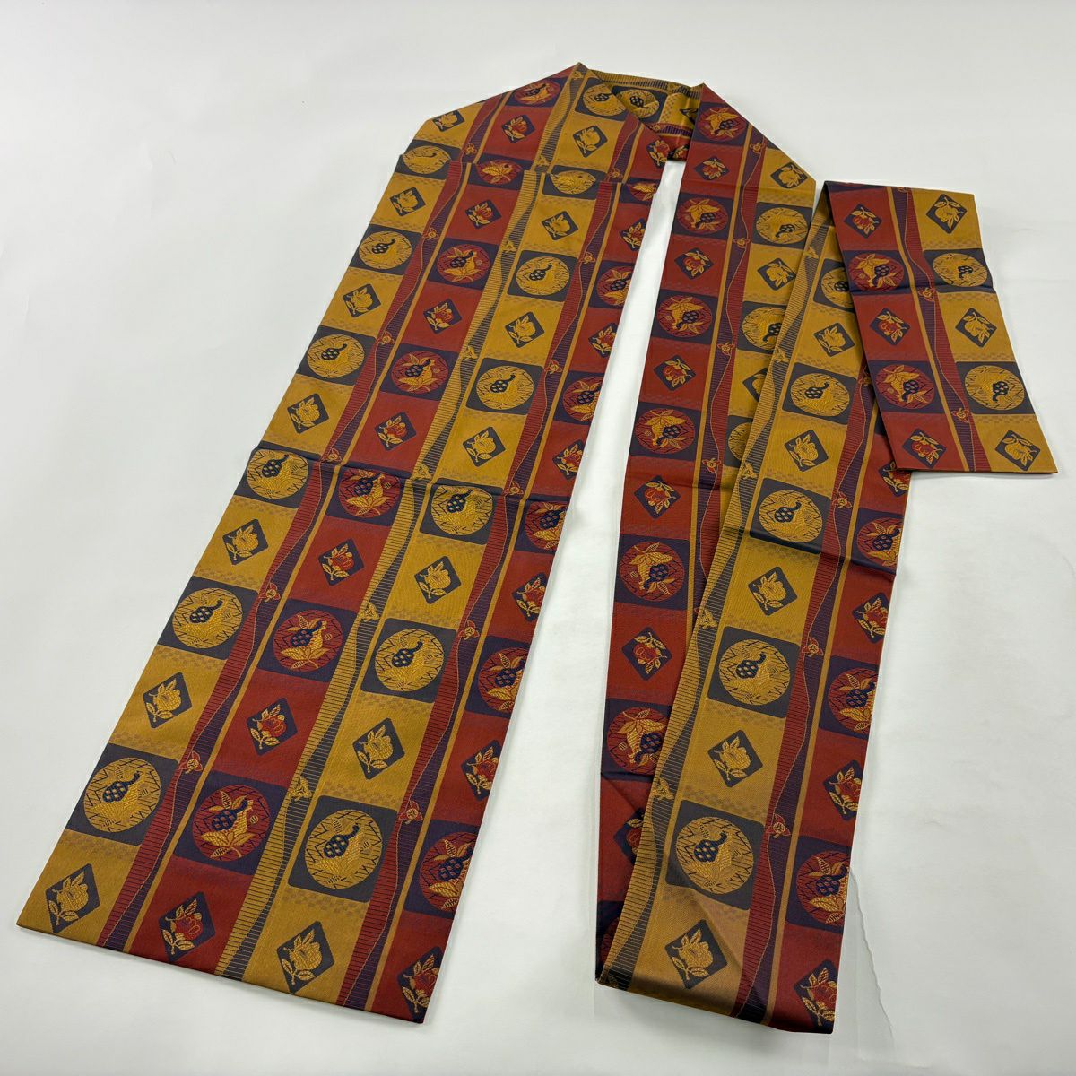 【美品】名古屋帶 秀品級 草花紋 紅 純蠶絲