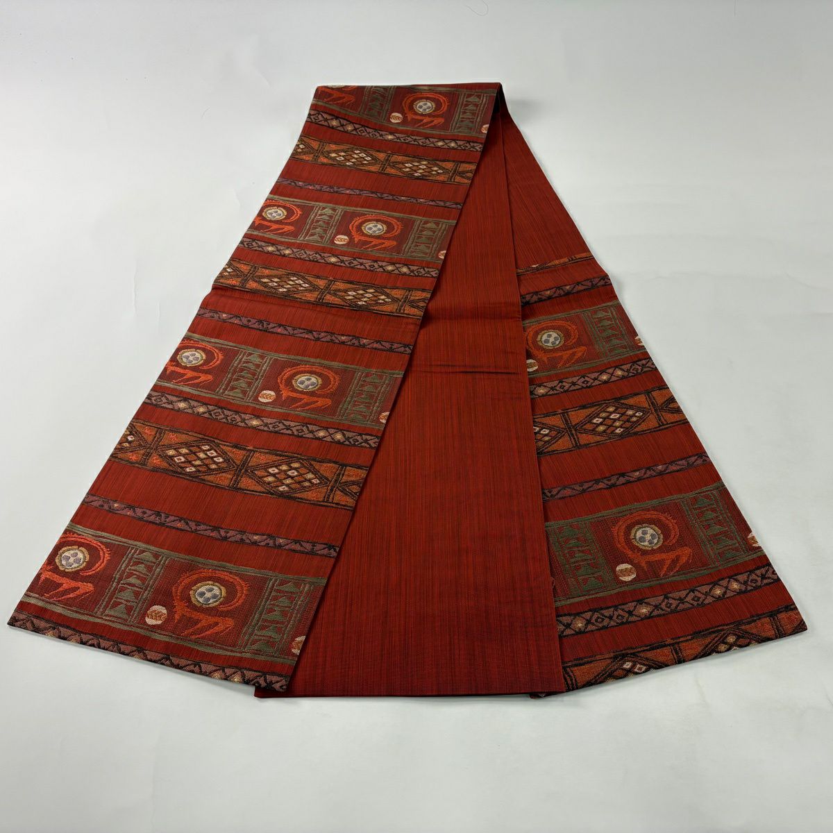 【美品】 袋帶 秀品級 動物 菱形 刺繡 金線 紅 六通 純蠶絲