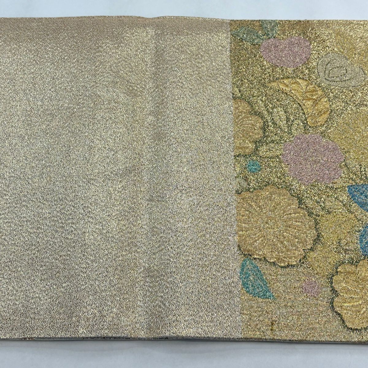 【美品】 袋帶 秀品級 辻花染圖案 藤 金金箔 金色 六通 純蠶絲